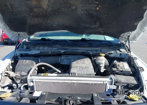 2020 Ram 1500 Classic Tradesman 4X4 6'4 Box z USA, uszkodzony, nr VIN 1C6RR7FG8LS150786